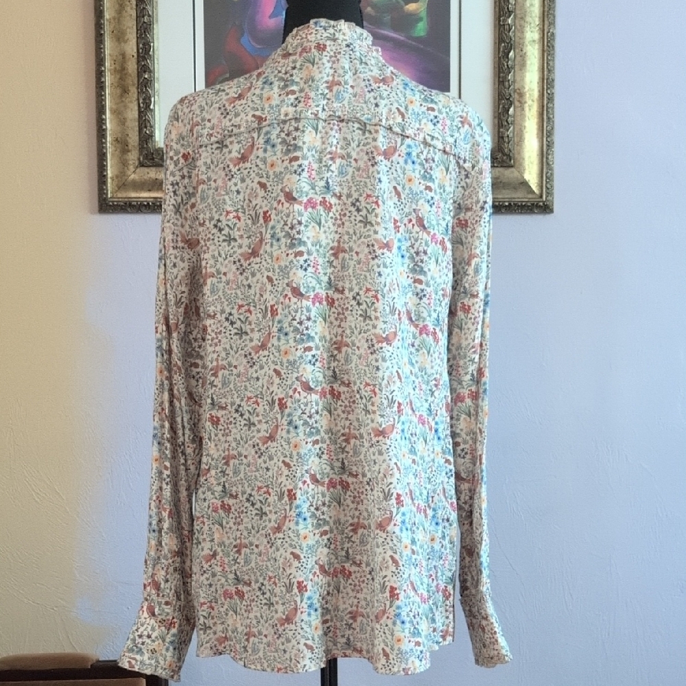 NWT Floral Print Women's Shirt - Picture 2 of 5